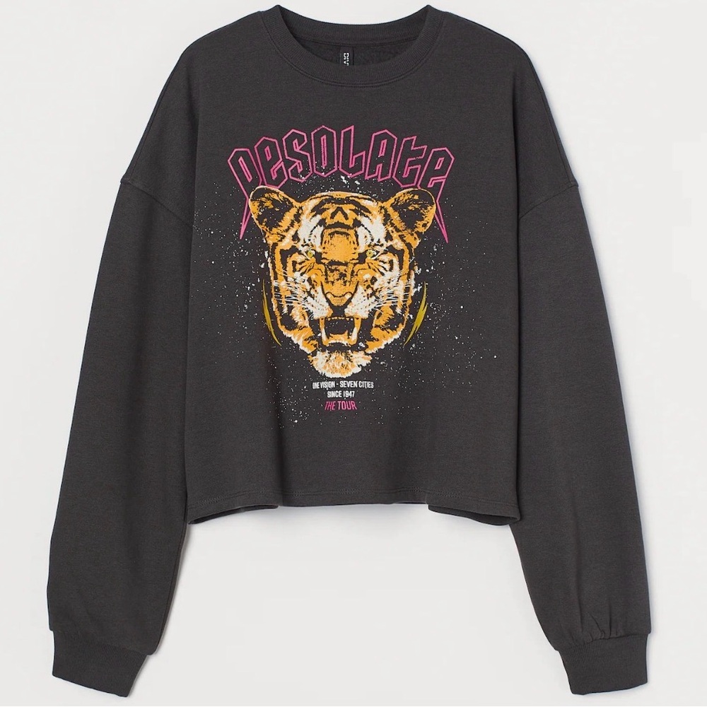 Vintage Graphic Tiger Crop Sweatshirt